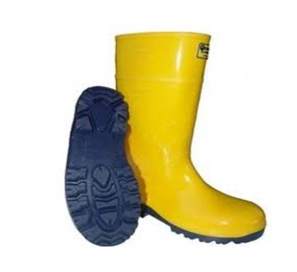 BOTA PVC AMARILLA CON PUNTERA DE ACERO, RESISTENTE A HIDROCARBUROS CAÑA ALTA ROBUSTA GUERRERA